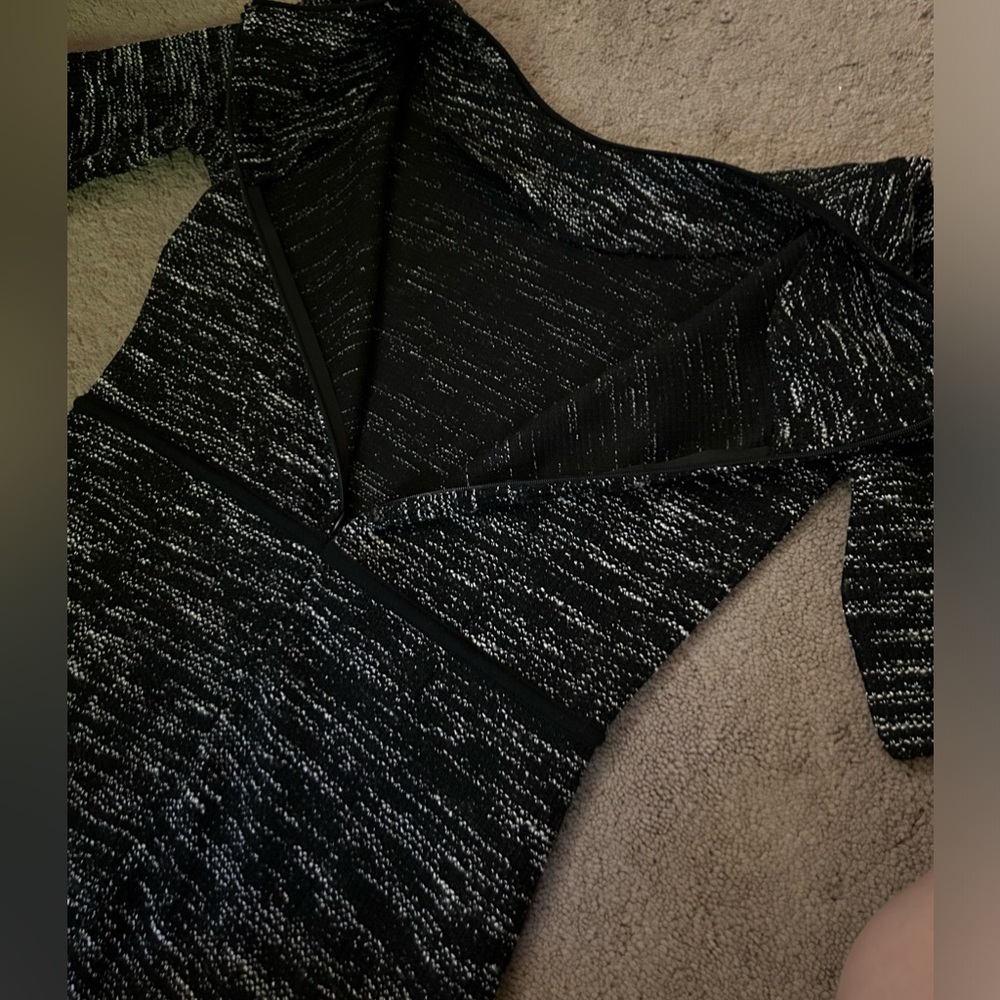 Dress - Picture 2 of 7